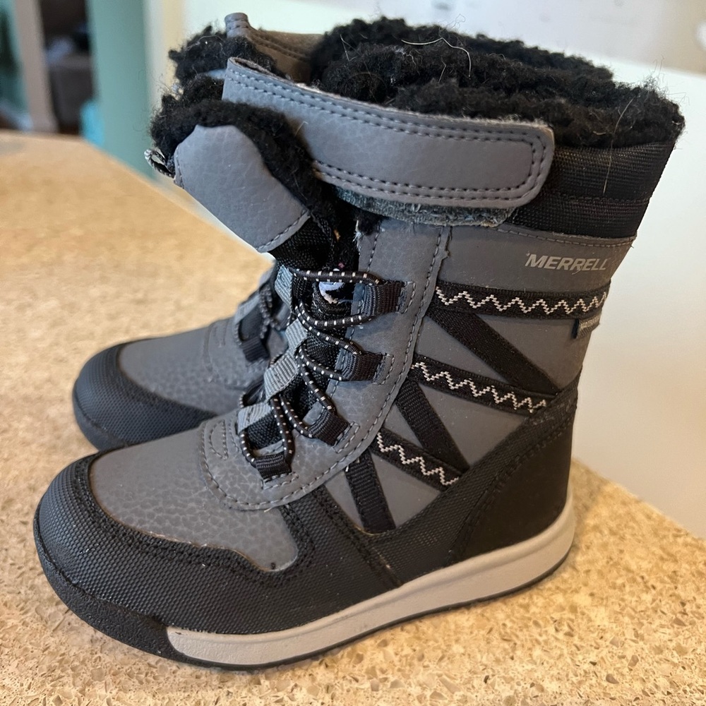 NWOT Snow Crush 2.0 Junior Waterproof Boot
